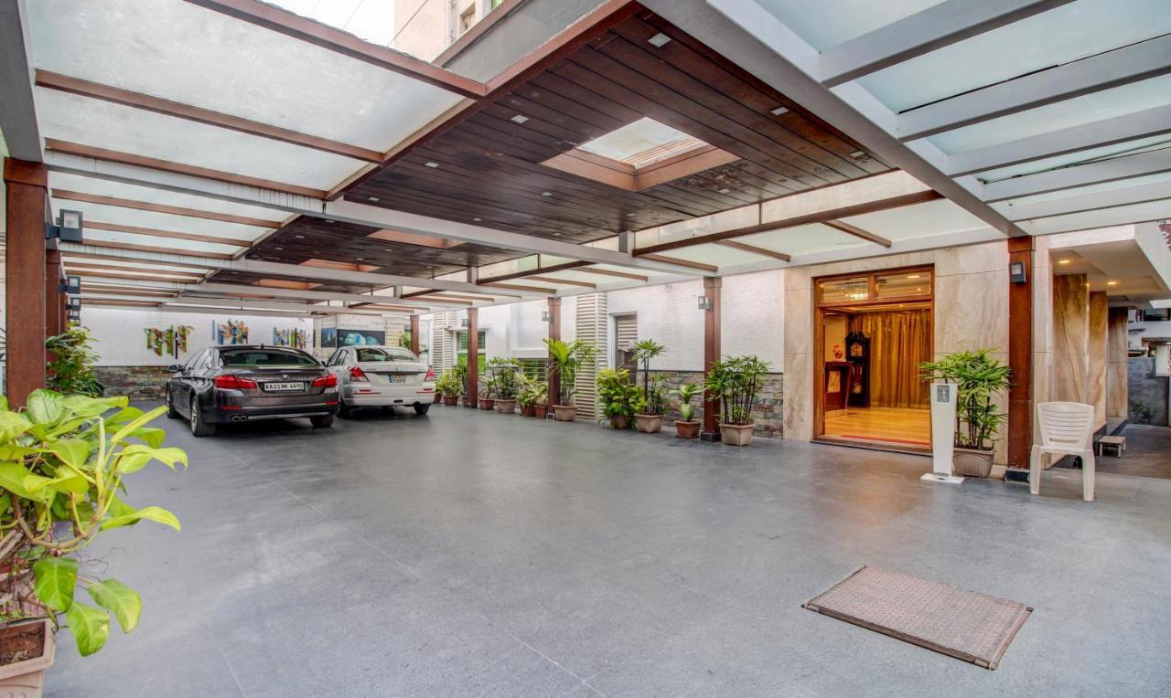 Treebo The Sai Leela Suites R T Nagar Bangalore Eksteriør billede