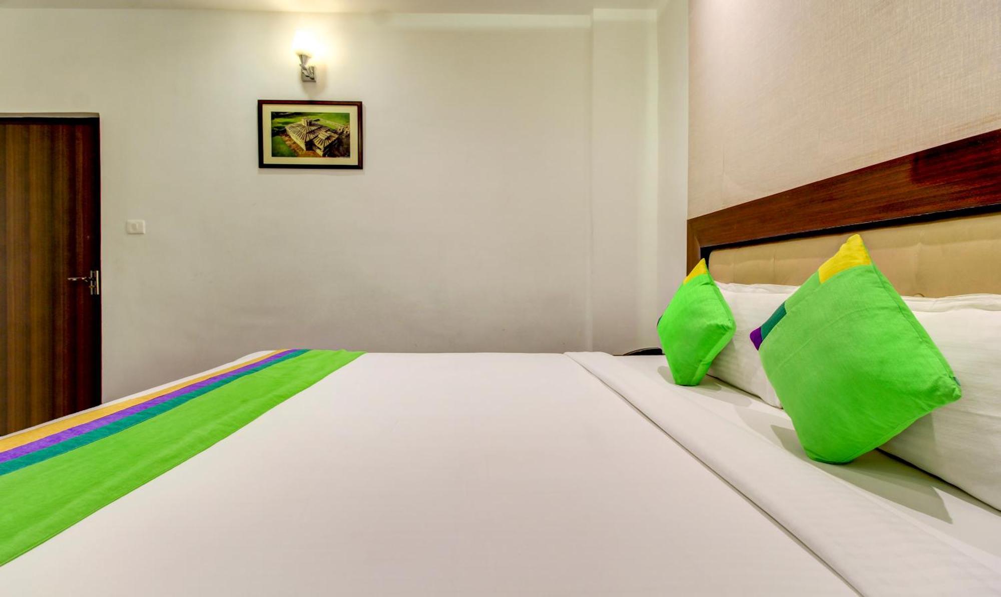 Treebo The Sai Leela Suites R T Nagar Bangalore Eksteriør billede